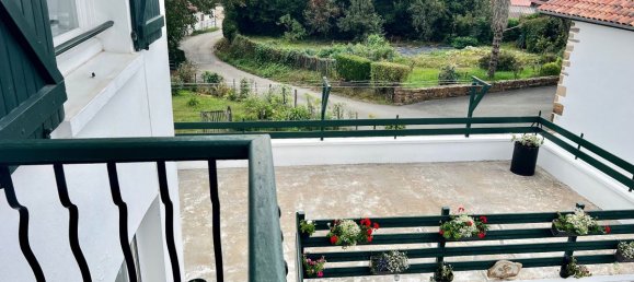 Casa de 8 dormitorios en Saint-Palais, France No. 197068 8