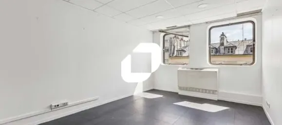 752m² Office in Paris, France No. 302385 7