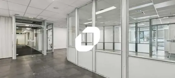 752m² Office in Paris, France No. 302385 12