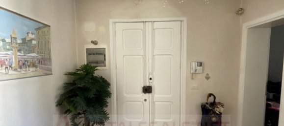 3 rooms Apartment in Verona, Italy No. 266493 8
