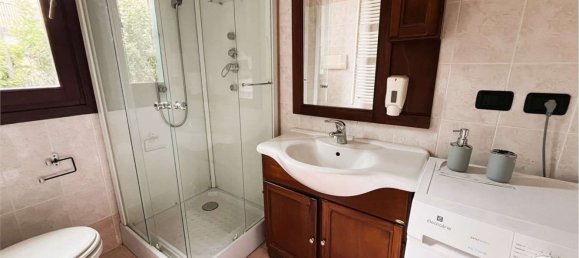 3 bedrooms Apartment in Mira, Italy No. 323335 8