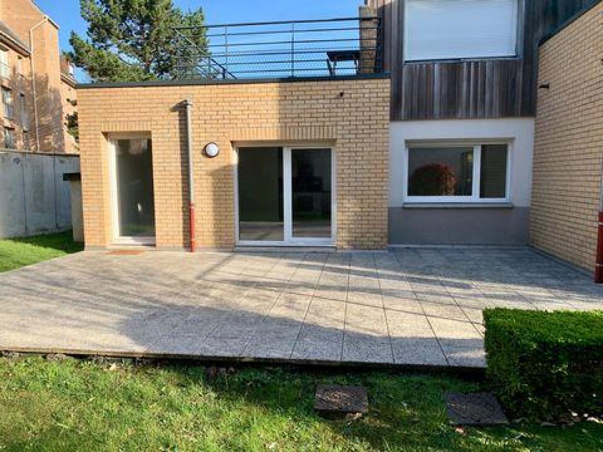 3 bedrooms Apartment in Lille, France No. 35896