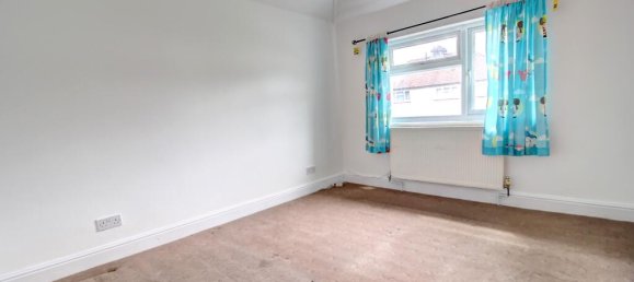 3 bedrooms House in Basingstoke, United Kingdom No. 10778 30