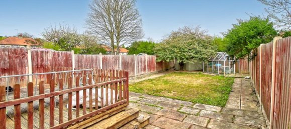 3 bedrooms House in Basingstoke, United Kingdom No. 10778 31