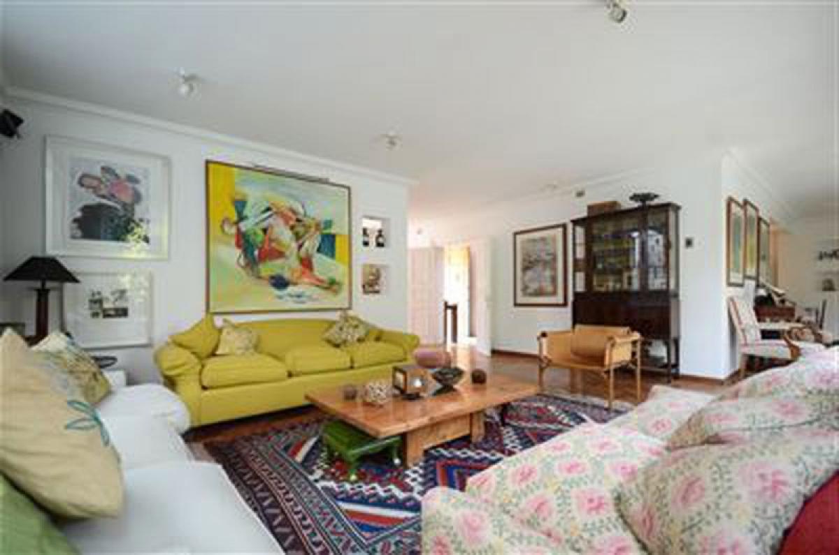 5 bedrooms House in Santiago, Chile No. 1847