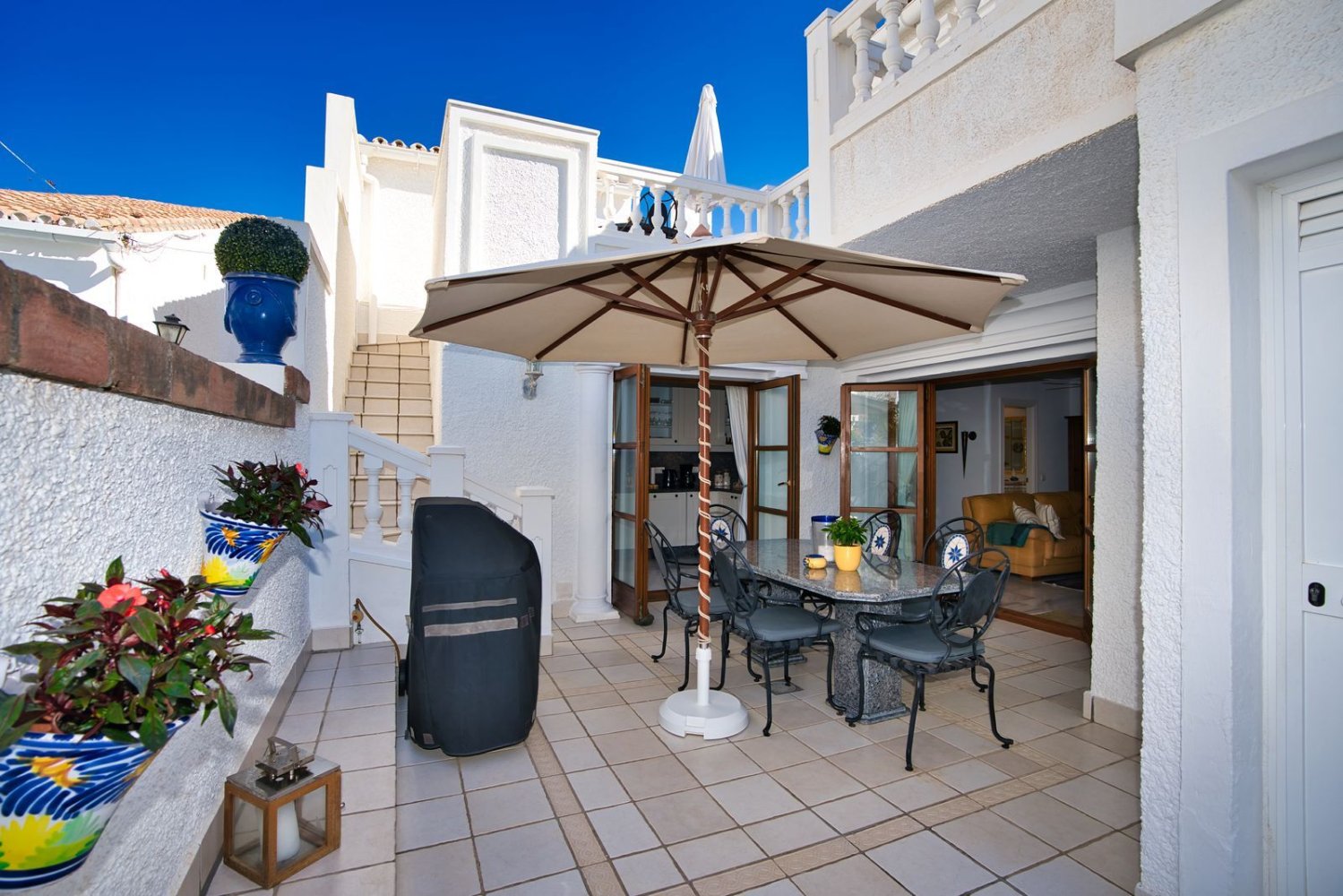 Дом с 3 спальнями в Эстепона, Испания № 49766