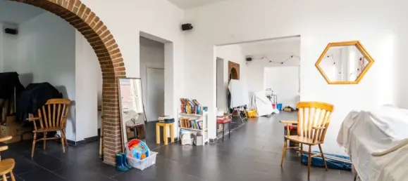 12-salle Bâtiment à Schleswig-Holstein, Germany No. 30745 8