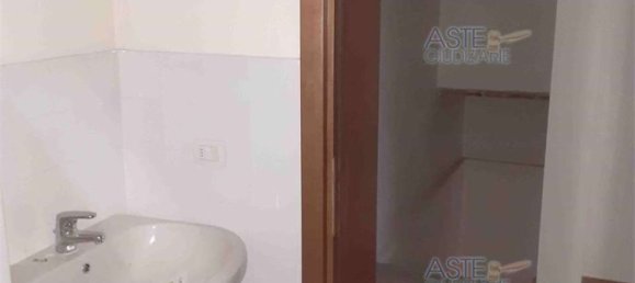 5 rooms House in Lamporecchio, Italy No. 278397 14