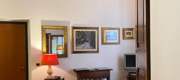 4-salle Appartement à Piacenza, Italy No. 23589 5