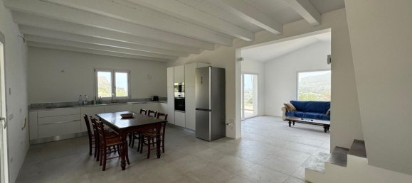 4 rooms Villa in Castellammare del Golfo, Italy No. 258750 6