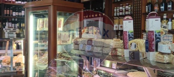 Propriété commerciale à Bari, Italy 134m² No. 346110 12