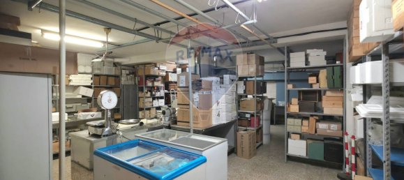 Propriété commerciale à Bari, Italy 134m² No. 346110 9