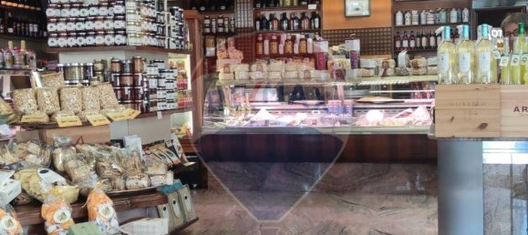 Propriété commerciale à Bari, Italy 134m² No. 346110 16