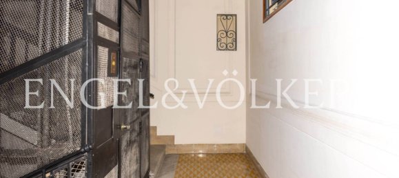 3 bedrooms Apartment in Naples, Italy No. 350047 5