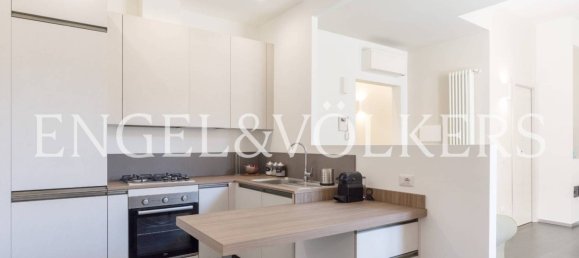 3 bedrooms Apartment in Naples, Italy No. 350047 12