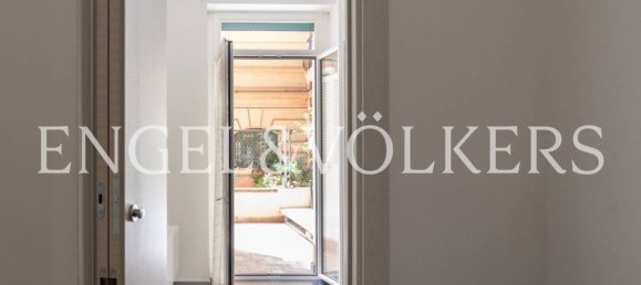 3 bedrooms Apartment in Naples, Italy No. 350047 36