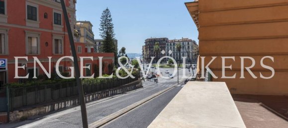 3 bedrooms Apartment in Naples, Italy No. 350047 38
