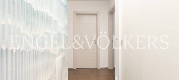 3 bedrooms Apartment in Naples, Italy No. 350047 16