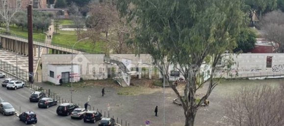 2 bedrooms Apartment in Rome, Italy No. 196306 6