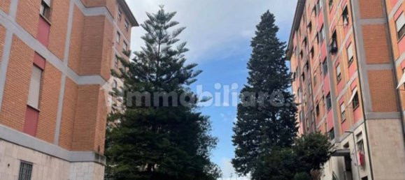 2 bedrooms Apartment in Rome, Italy No. 196306 2