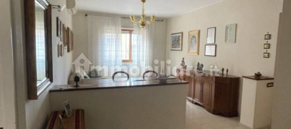 2 bedrooms Apartment in Rome, Italy No. 196306 11