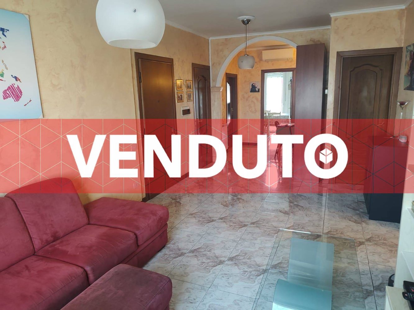 4 rooms Apartment in Rome, Italy No. 22990