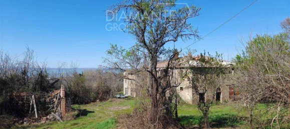5 rooms House in Passignano sul Trasimeno, Italy No. 77528 19