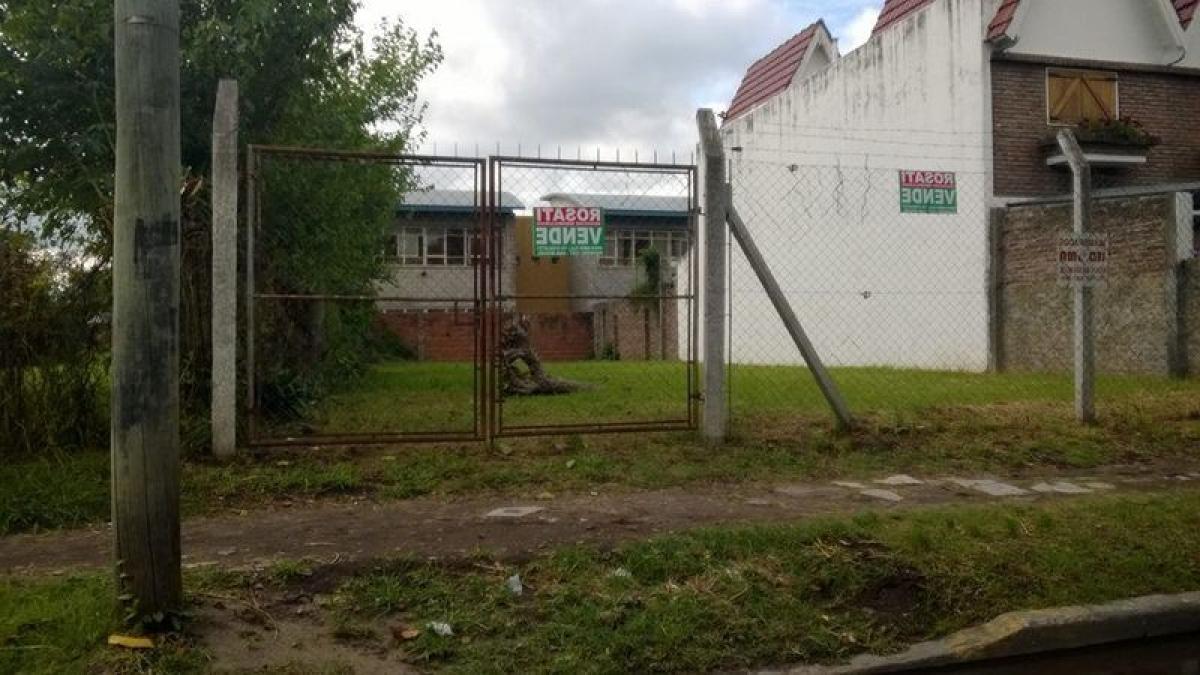 Terreno en San Miguel, Argentina No. 114884