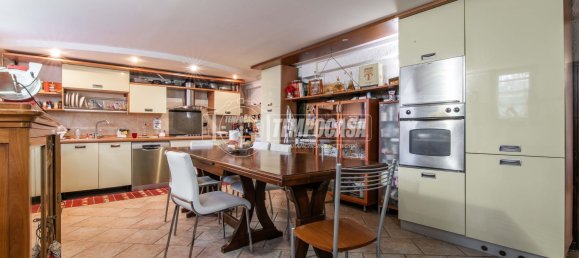 Casa de 3 divisões em Canegrate, Italy N.º 286579 9