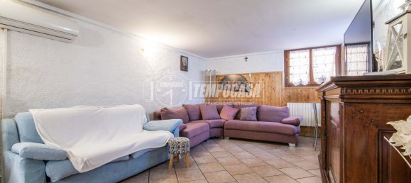 Casa de 3 divisões em Canegrate, Italy N.º 286579 2