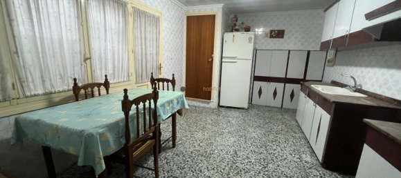 Apartamento de 3 dormitorios en Elda, Spain No. 172270 10