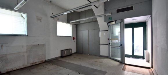 Propriété commerciale à Genoa, Italy 91m² No. 342436 2