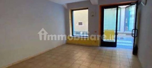 Propiedad comercial de 2 habitaciónes en Voghera, Italy No. 351371 10