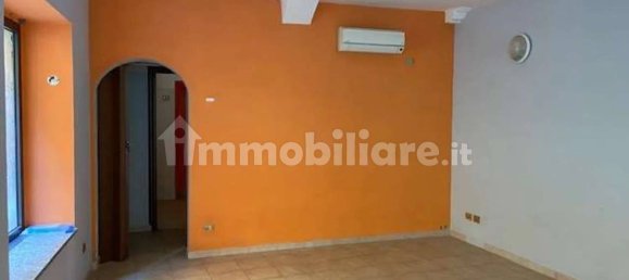 Propiedad comercial de 2 habitaciónes en Voghera, Italy No. 351371 3