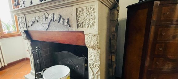 Casa de 7 habitaciónes en Prato, Italy No. 89837 4