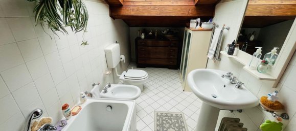 Casa de 7 habitaciónes en Prato, Italy No. 89837 43