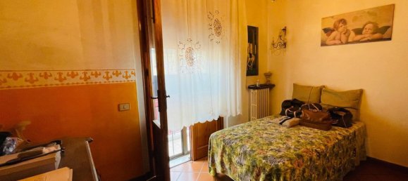 Casa de 7 habitaciónes en Prato, Italy No. 89837 24