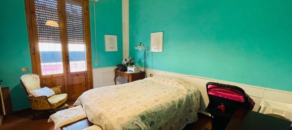 Casa de 7 habitaciónes en Prato, Italy No. 89837 21