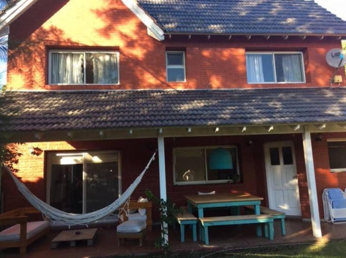 3 bedrooms House in Pilar, Argentina No. 59147