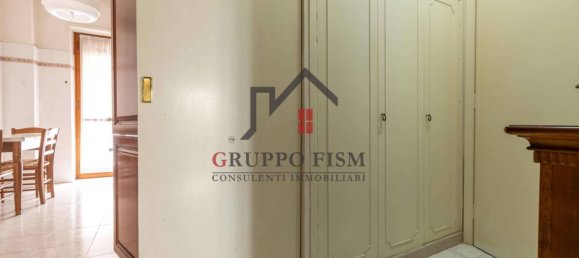 4 bedrooms Apartment in Rome, Italy No. 331116 13