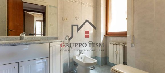 4 bedrooms Apartment in Rome, Italy No. 331116 23