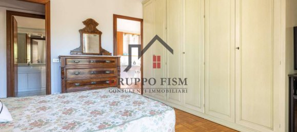4 bedrooms Apartment in Rome, Italy No. 331116 16