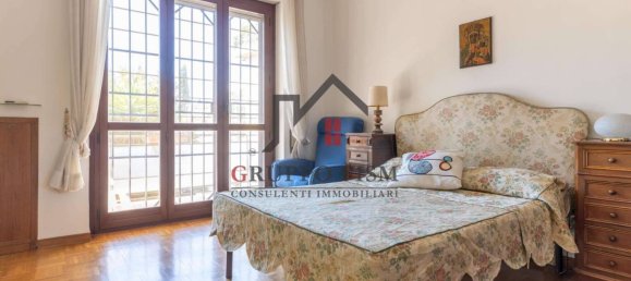 4 bedrooms Apartment in Rome, Italy No. 331116 15