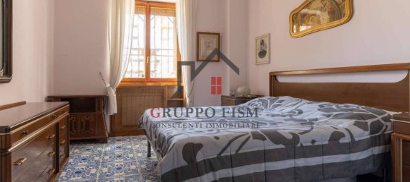 4 bedrooms Apartment in Rome, Italy No. 331116 20