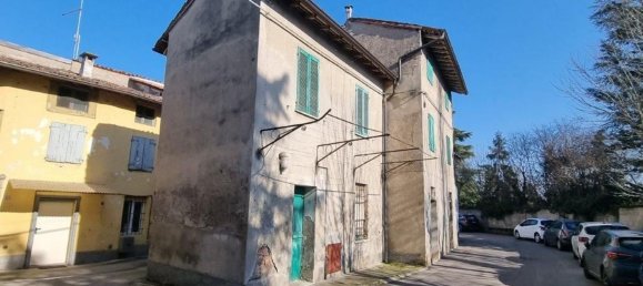 8-salle Maison à Crema, Italy No. 75634 24