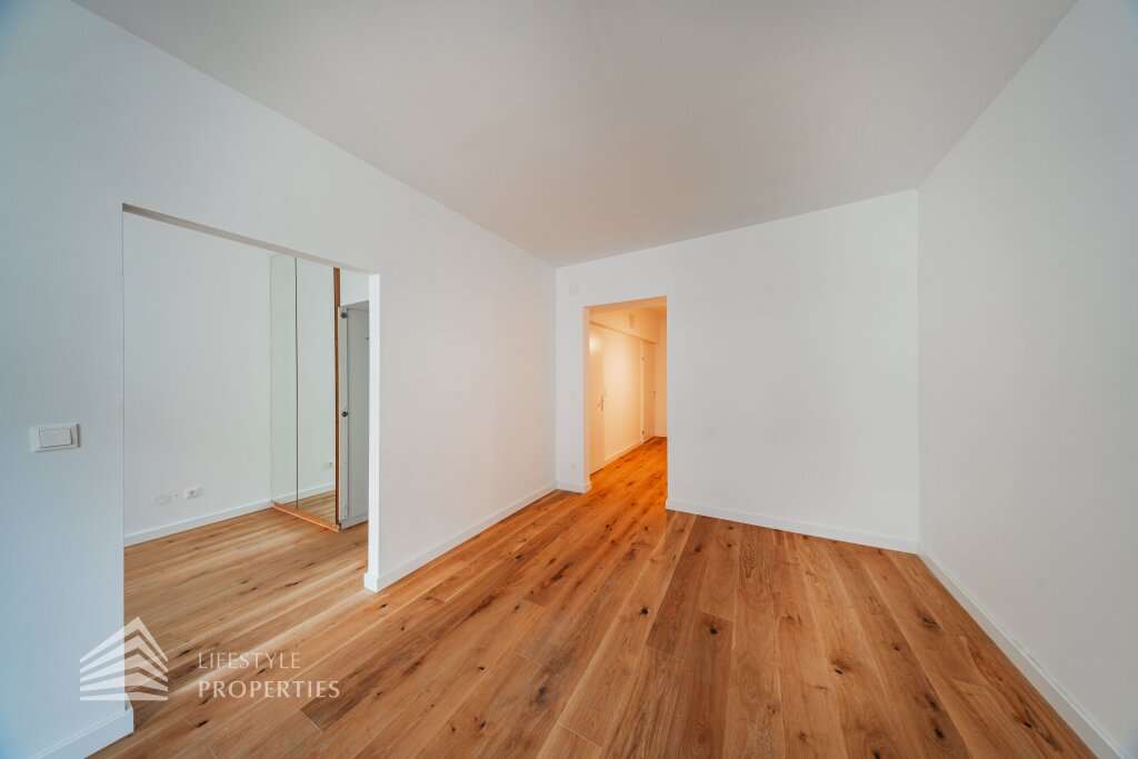 2 rooms Apartment in Favoriten, Austria No. 33572