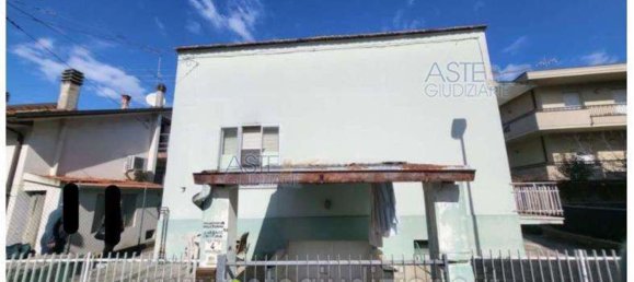 5-salle Maison à Cattolica, Italy No. 11442 8