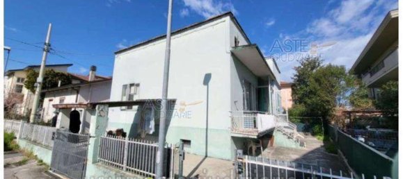 5-salle Maison à Cattolica, Italy No. 11442 95