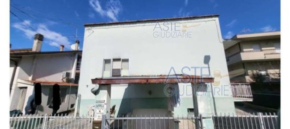 5-salle Maison à Cattolica, Italy No. 11442 56