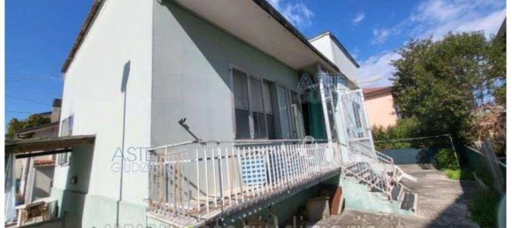 5-salle Maison à Cattolica, Italy No. 11442 80